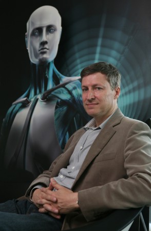 ing. Miroslav Trnka a maskot firmy